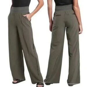 NWT Athleta Nolita Wide Leg Pant in Mountain Olive Size 4